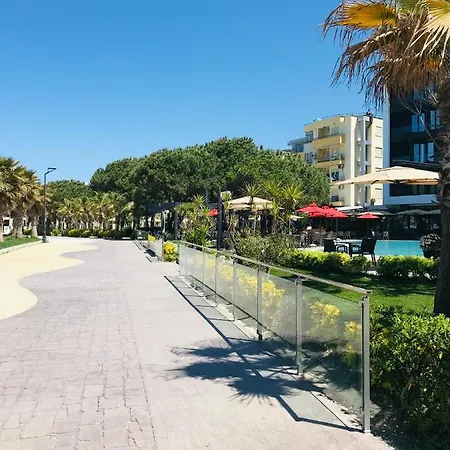 The Place Apartments, Qerret Apartment
