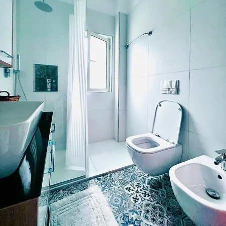 Apartment The Place Apartments, Qerret Golem (Tirana)